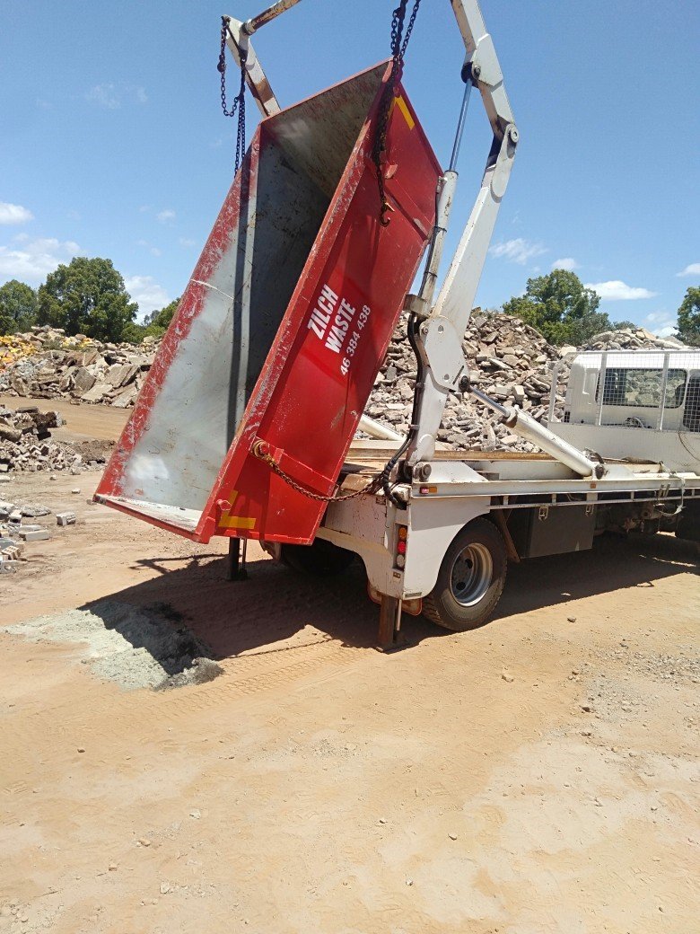 Bit-to-learn-tipping-Skips